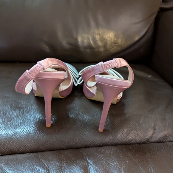 Cuccco Pink shoes - Picture 3 of 5